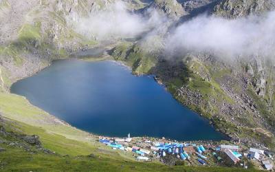 Langtang Valley and Gosainkund Lake (4260m)