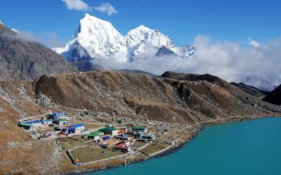 Trek to Gokyo Lake /Tengboche Monastery